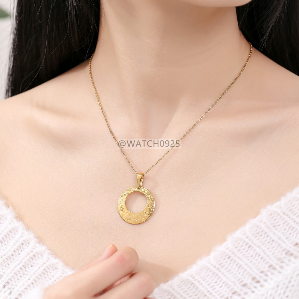 【CELEB】Simple Daisy Pendants Necklaces Women Man Charm Collar Jewelry Design Romantic Choker S85