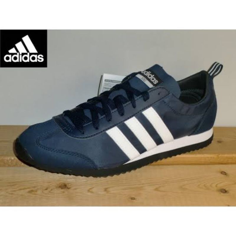 Sepatu Adidas VS Jog