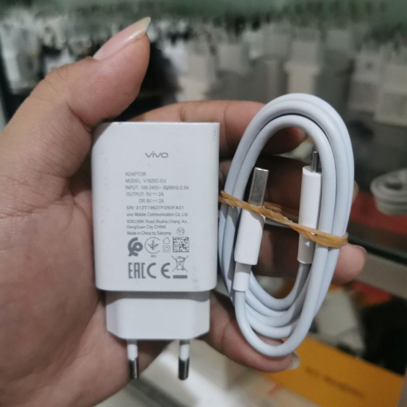CHARGER Bekas Vivo Copotan 18watt bawaan S1, Z1pro Kabel Micro usb ORIGINAL