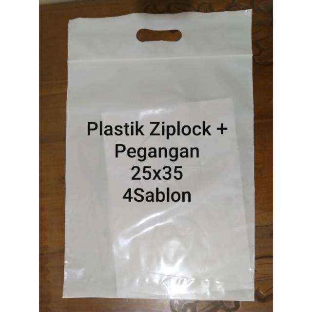 

Plastik Ziplock + Pegangan + Sablon 1 sisi 1 warna tersedia warna putihh susu dan hitam