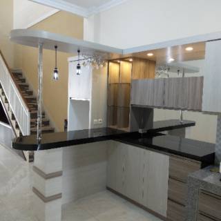 Kitchen set + mini bar multiplex finishing HPL Harga 1,5jt/ML Magetan