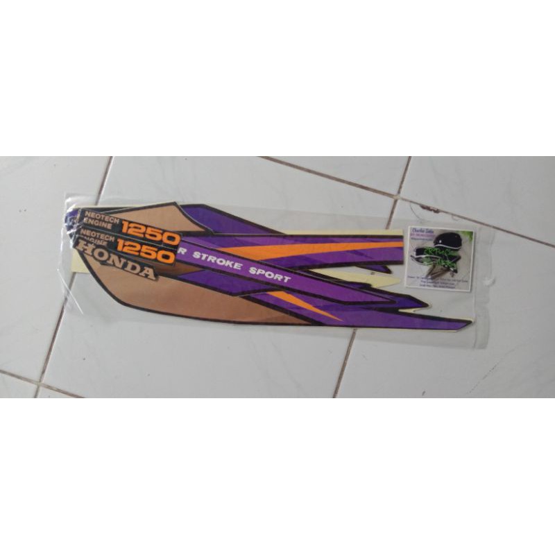 Striping sticker GL Max warna Ungu