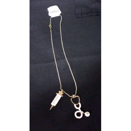 Kalung Model Sthetoscope &amp; Spuit