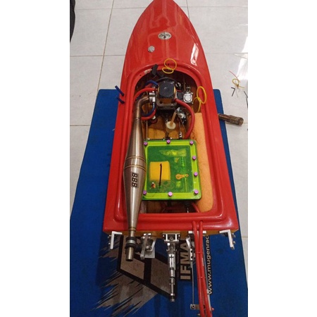 RC Boat Zenoah G300PUMP Modified