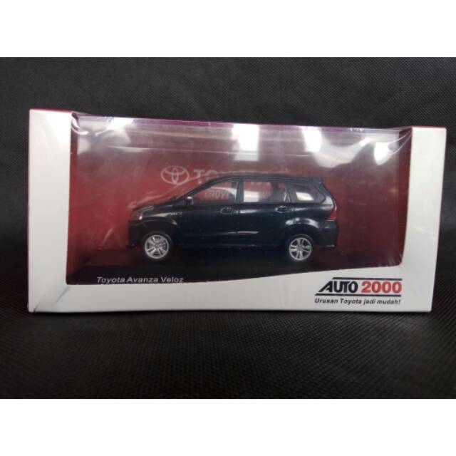 Diecast Toyota Avanza Veloz
