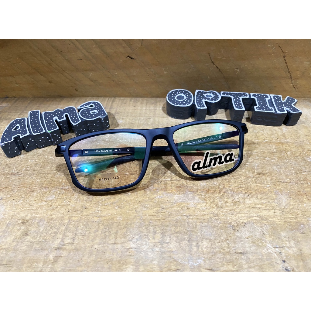 kacamata bisa dengan lensa BLUESACROMIC, BLUECROMIC, BLUERAY, PHOTOCROMIC, BLUESATIN