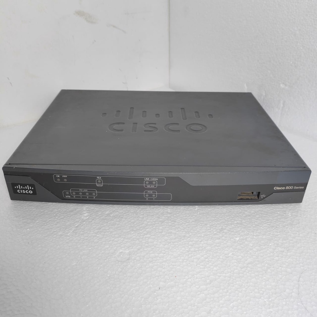 Router Cisco 881-K9 V01 800 Series