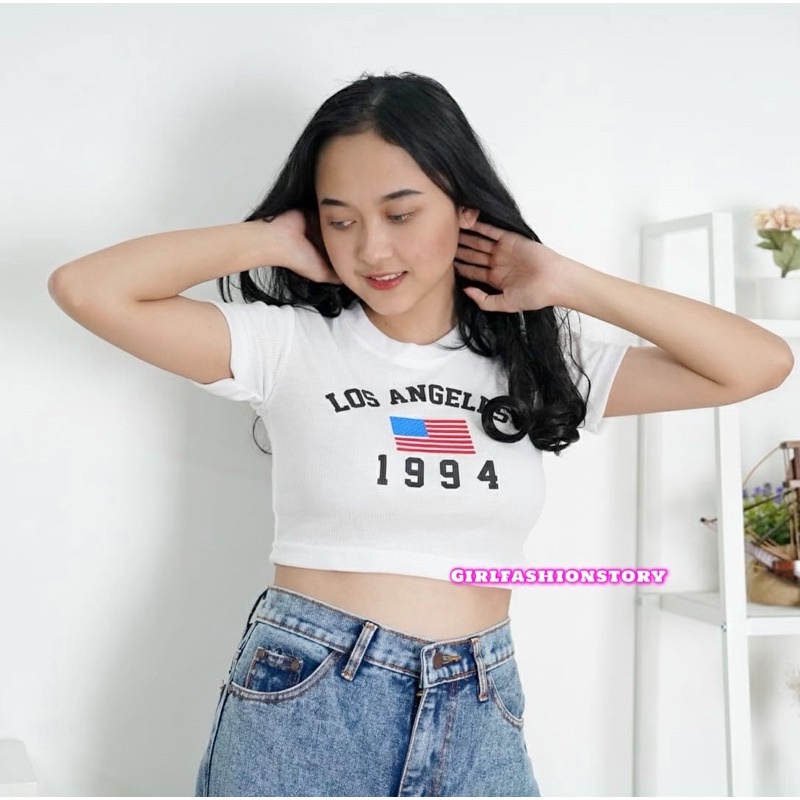 BEFAST - ZFS OOTD Wanita Kaos Crop NANDI / LA 1994 KNIT RIB CROP TOP / Crop Top Wanita / Kaos Lengan Pendek / Atasan Wanita Crop Kekinian / Kaos Crop Santai / Fashion Remaja Trendy / Terlaris