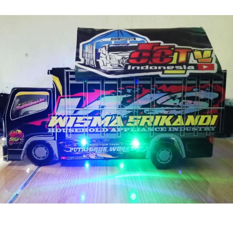 Terbaru.. Miniatur Truk Oleng Kayu Wisma Srikandi murah full oleng