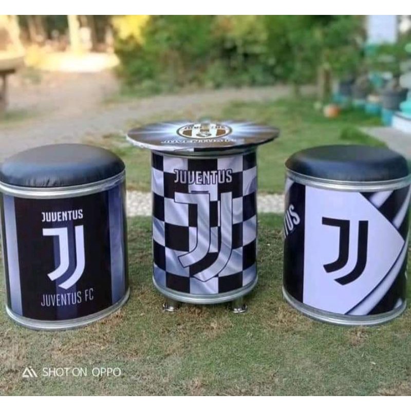 Kursi teras tong karakter