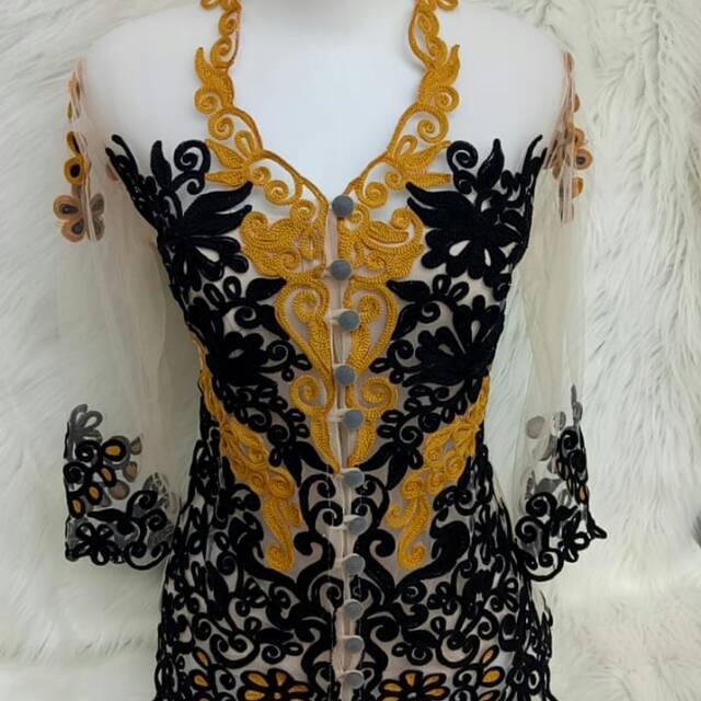 Kebaya Tilestik Butik
