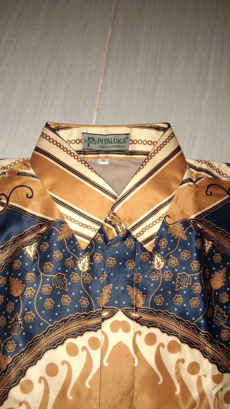 Kemeja Batik Semi Sutra Shyntetic Premium Exclusive Puring Istimewa Bahu Pakai Busa