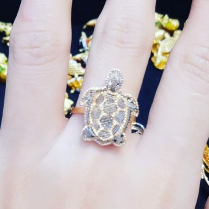 cincin karakter kurakura