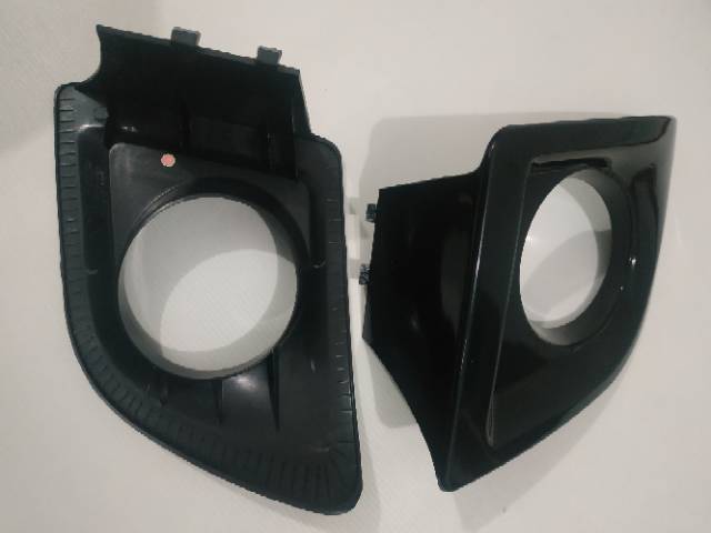 Ring cover lampu kabut foglamp avanza vvti 2008 2009 2010 2011 hitam