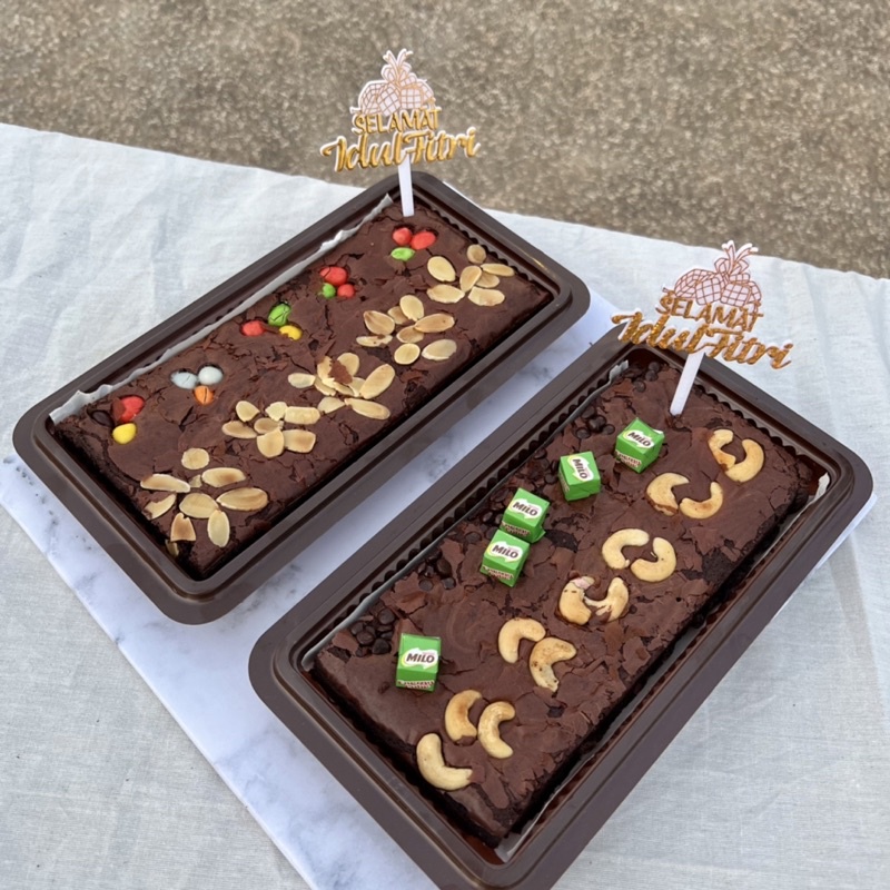 

PUDDINGNMILK.JKT | Brownis Coklat / Hampers Lebaran • Brownis Kue Idul Fitri