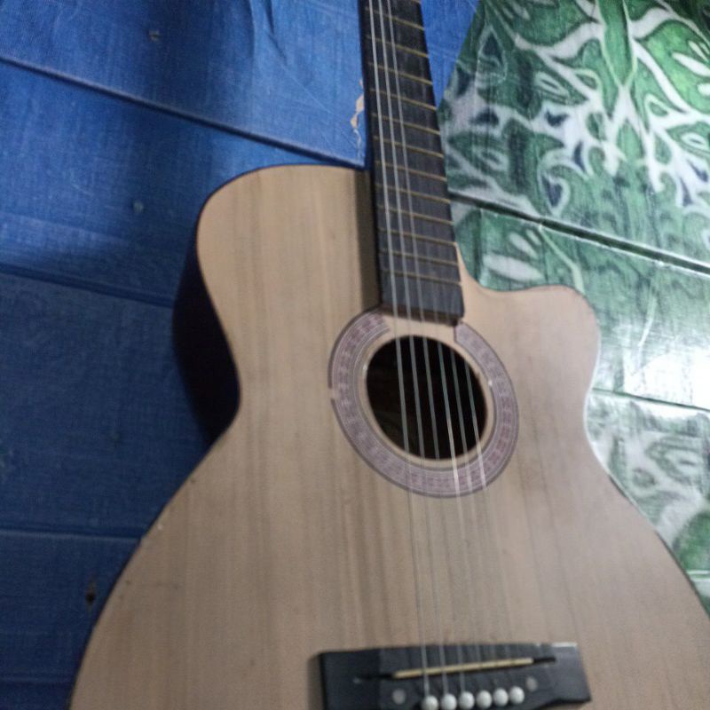 Gitar YAMAHA FG-310