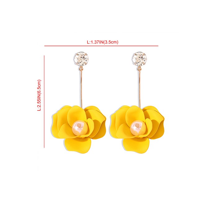 LRC Anting Tusuk Fashion Pearl Earrings With Flowers And Diamonds K46483