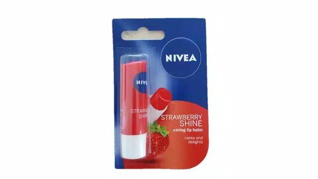 NIVEA Lip Care Fruity Shine Beauty Stick Strawberry 4.8 gr