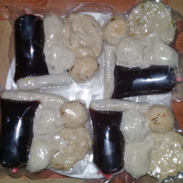 

Pempek Mix Isi 5
