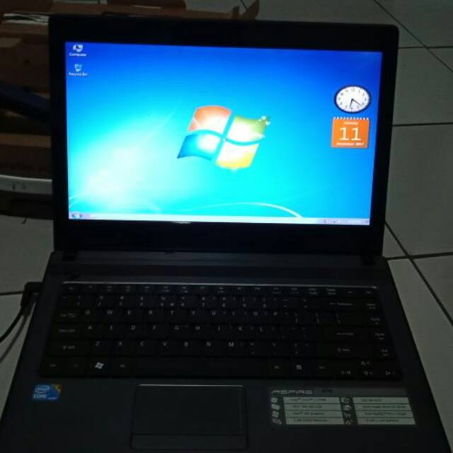 Laptop acer aspire 4739 core i3