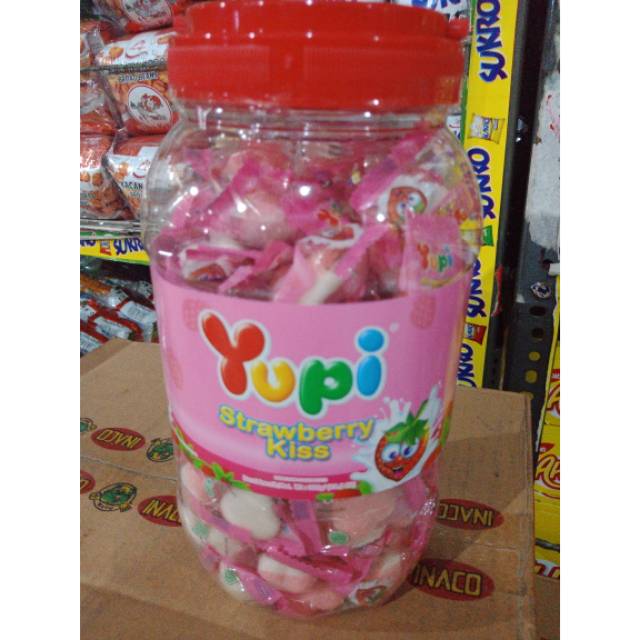 

yupi strawberry kiss 300gram toples exp terbaru