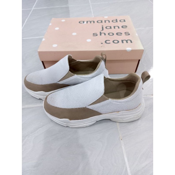 PRELOVED AMANDA JANE SEPATU WANITA 39 SLIP ON