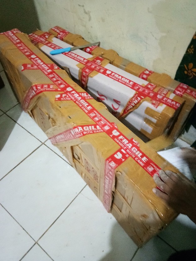 Jendela Aluminium 40x100 Serat Kayu Casement