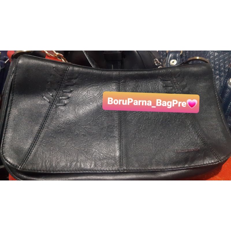 PreLoved Bag Shoulder Vincis Bench