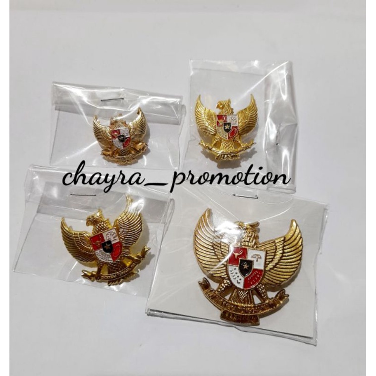 pin Garuda cor