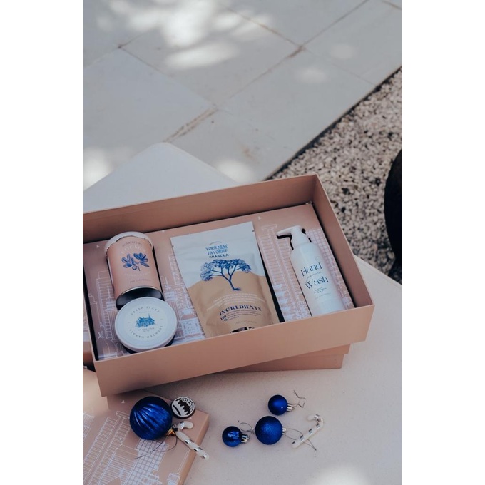 

SANTA - THEGIFTHINGS CHRISTMAS HAMPERS / GIFT / NEW YEAR/ PARCEL NATAL SX542CX1S