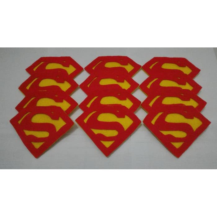 

BIG SALE Amplop Lebaran Kain Flanel Karakter Superman B0092