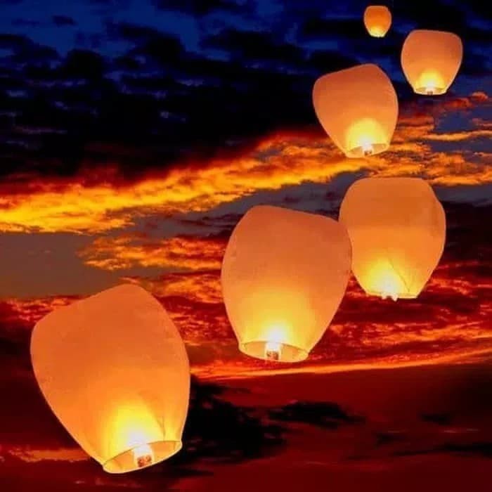 Lampion Terbang / Flying Sky Lanterns / Lentera Terbang (Warna Warni)