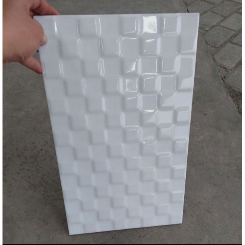 KERAMIK DINDING KIA LUXURY WHITE 25X40 KW1