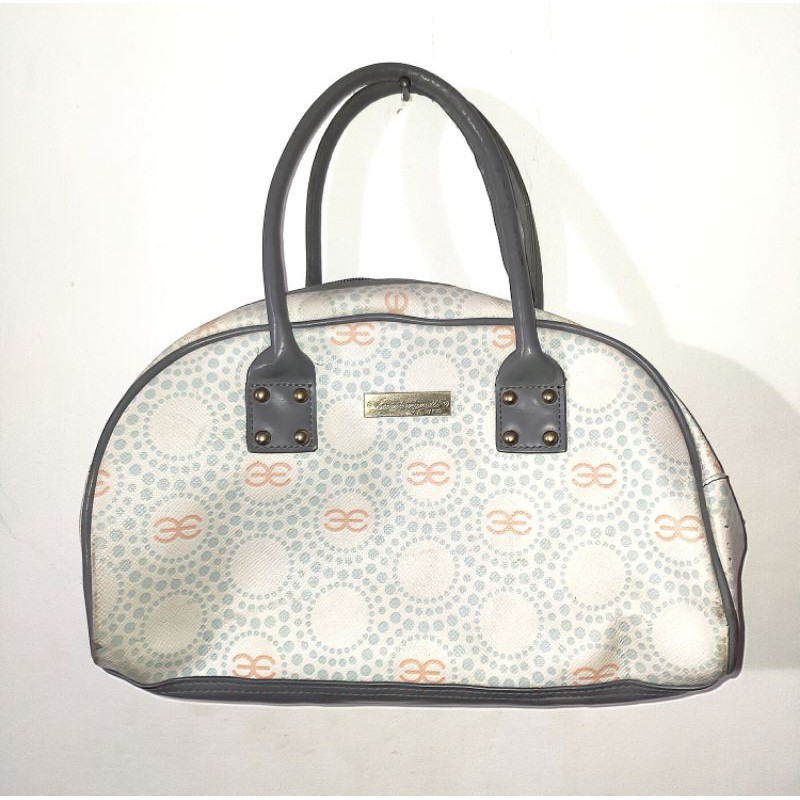 TAS ESQUIRE
