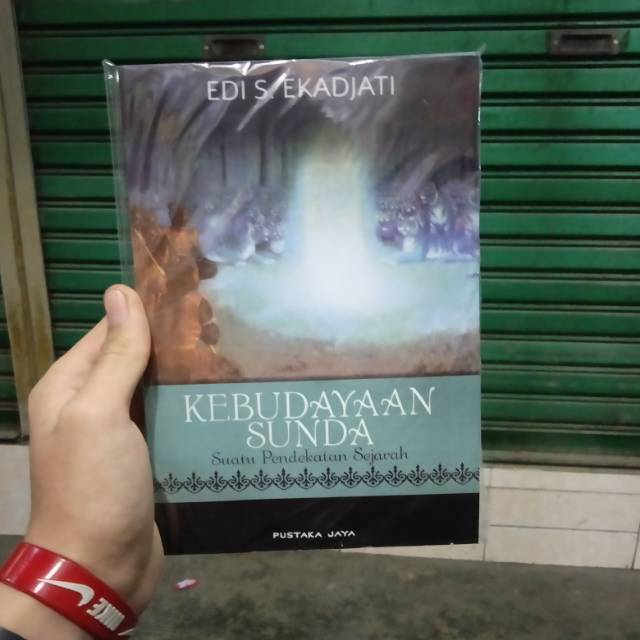 

Buku kebudayaan sunda suatu pendekatan sejarah