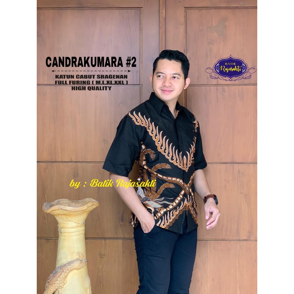 CANDRAKUMARA SERI RAJASAKTI KEMEJA BATIK SOLO PRIA LENGAN PENDEK LAPIS FURING ATASAN BATIK PREMIUM MODERN KATUN HALUS BAHUWIRYA  BANAMITRA BANAMITRA PUTIH BANGSAWAN BAYU PUTRA BERLIAN BIRU BHARATAYUDA BIMASENA BIRENDRA BIRU INDAH BRAHMAKERTA BRAHMAKERTA