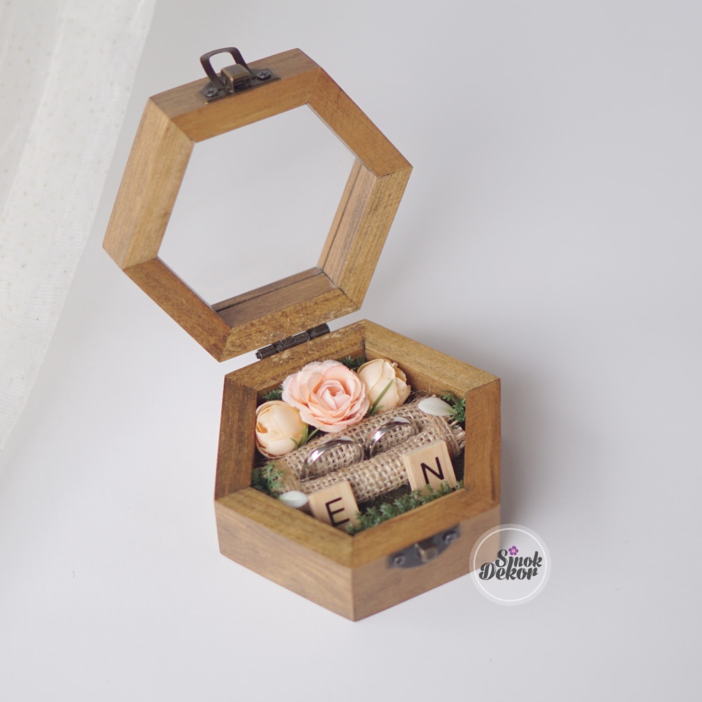 Ring Box Hexagon Kotak Cincin Kayu Akrilik Mahar Nikah
