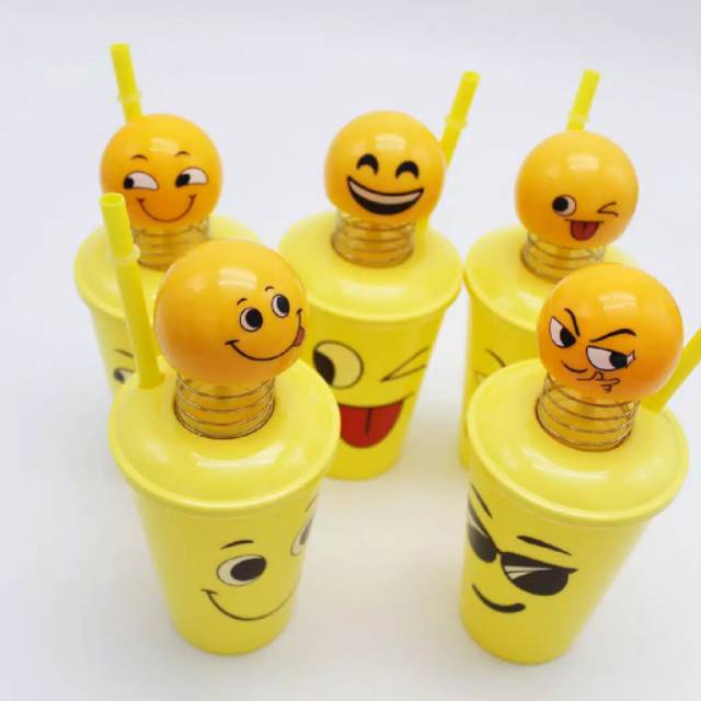 Gelas Emoticon/ gelas emoji/mug tempat minum lucu