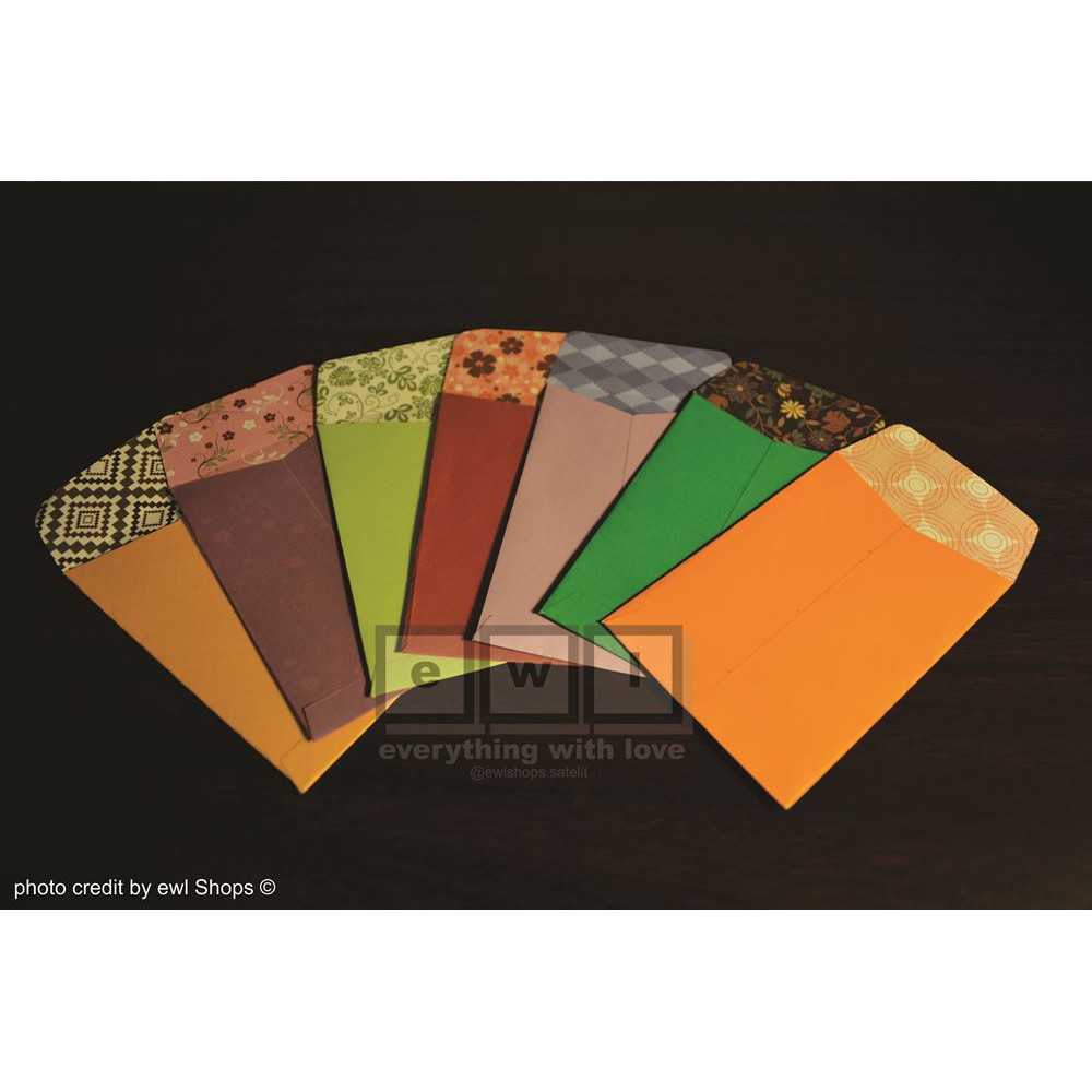 

Handmade Amplop Warna Warni Portrait isi 3 amplop (Warna Random)