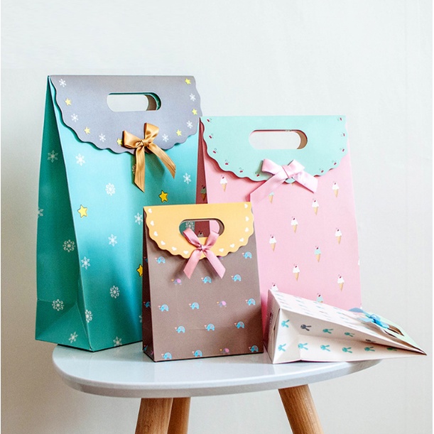 

Paper Bag Tenteng Souvenier Bag Kawai Goodie Bag SEDANG 621-61