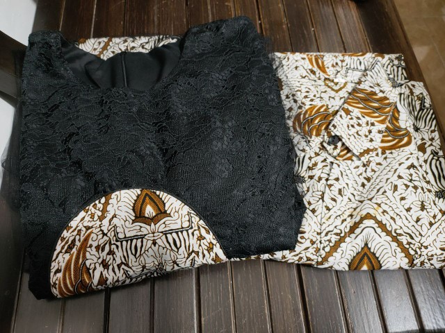 Couple Batik Terbaru 2021 Brukat Premium Sarimbit Batik Kebaya Batik Rnb Batik Couple Keluarga