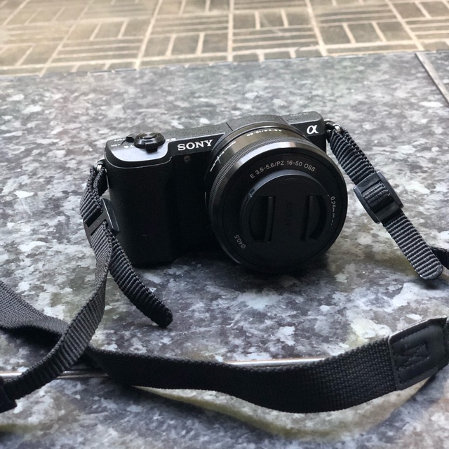 Preloved Kamera sony a5100