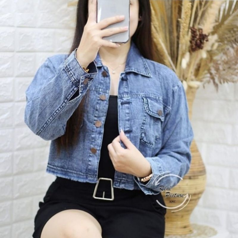 Jaket Jeans Crop  Jaket Rawis  Jaket Crop Wanita Jaket Levis Denim Rp85,000,-