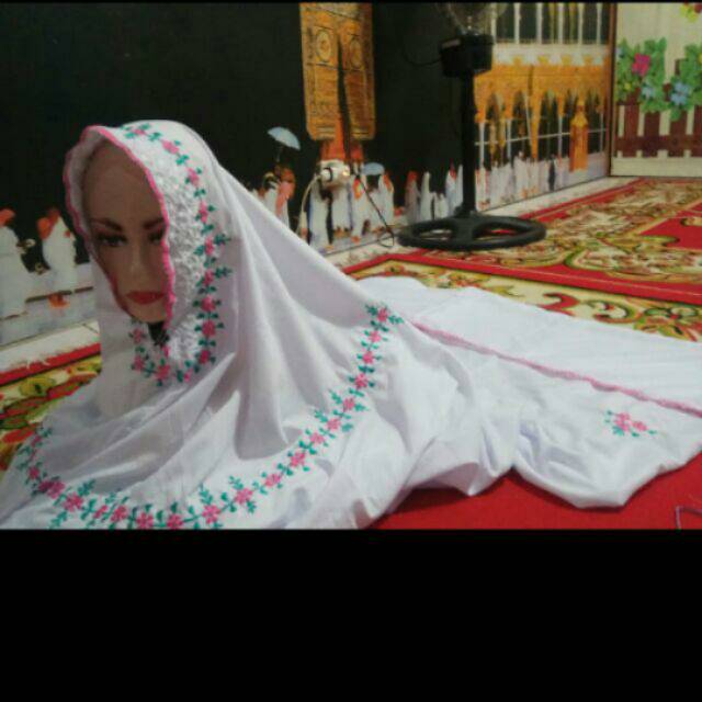 mukena lajur polino super bordir kudus