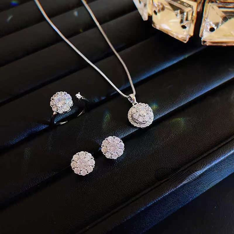 Set Anting Cincin Kalung Desain Berlian Micro-encrusted Dapat Diputar Untuk Wanita