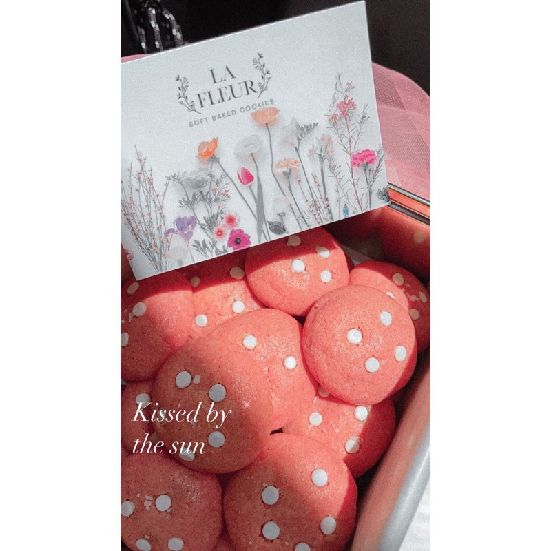 

Sweet Rose | Nutella filled Strawberry cookies | soft baked cookies