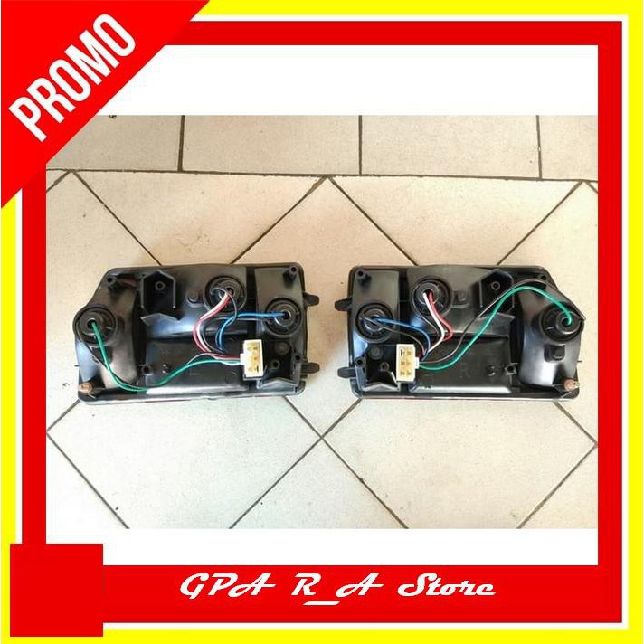 Diskon Lampu Belakang/Stop Lamp Karimun Kotak (Old)