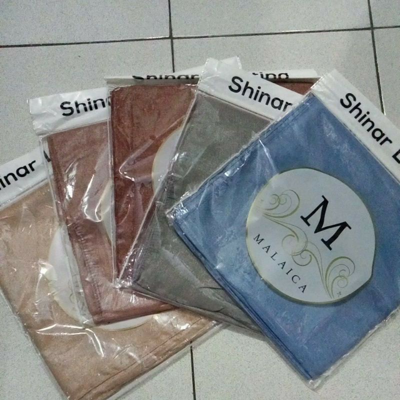 Jilbab segi empat Polos Shinar Lightning Malaica