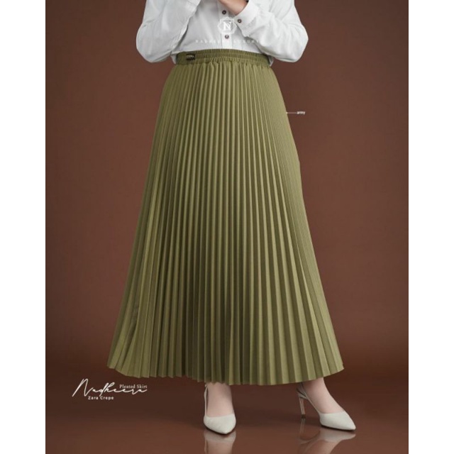 Nadheera Pleated Skirt New By Nadheera Luxury