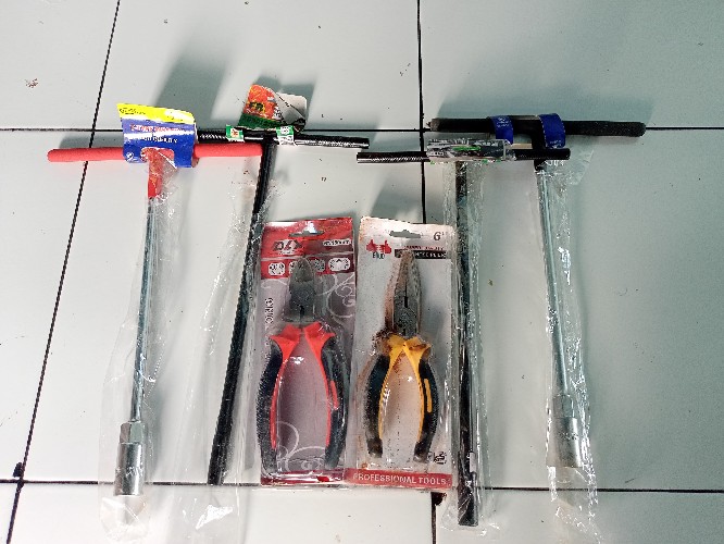 Tang Lancip 6 Long Nose Plier 6 Inci
